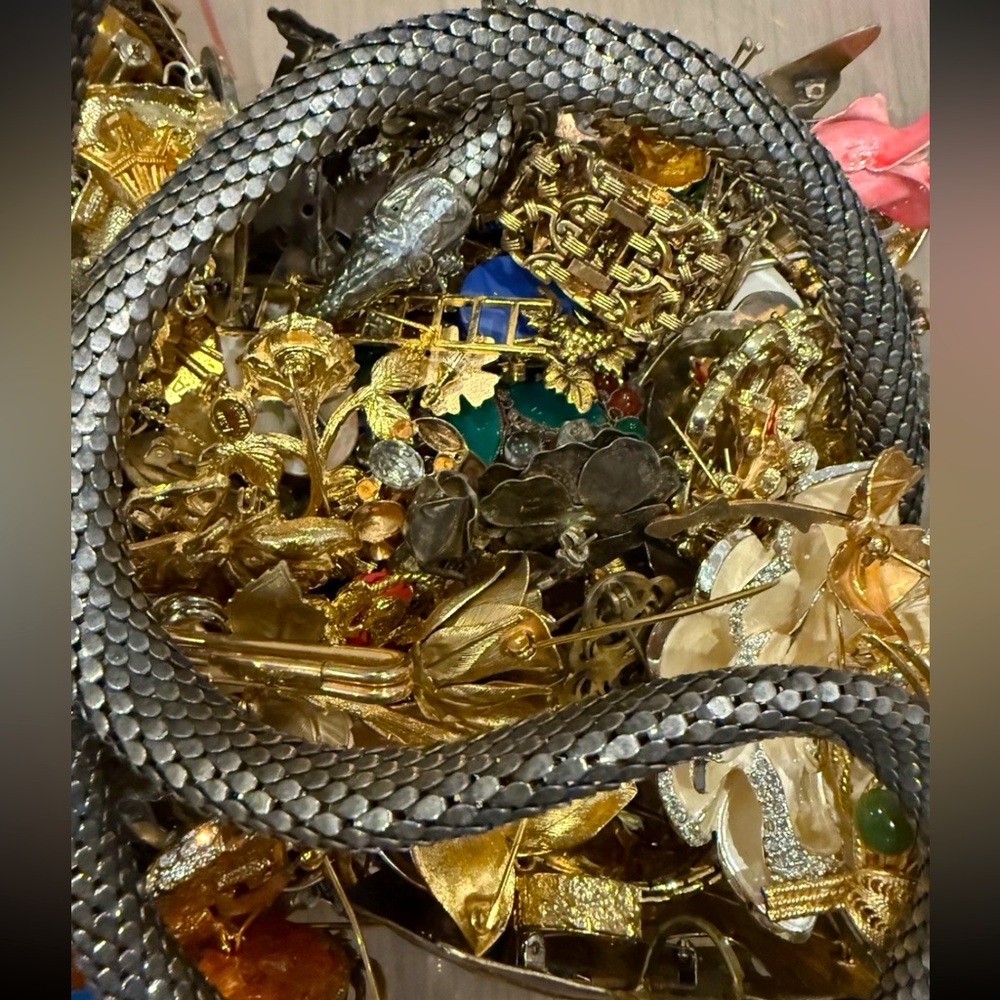 Major Bling Energy: 2 lb All-Gold & Silver Treasure Lot